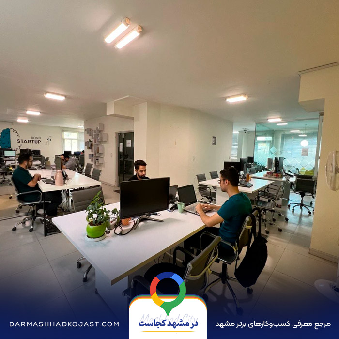عکس فضای کار اشتراکی هاوش 